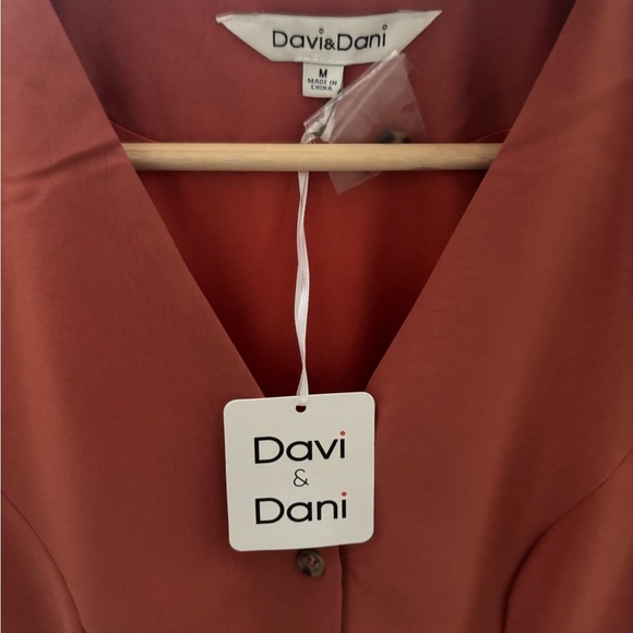 DAVI & DANI Button up Dress NWT - Picture 3 of 3